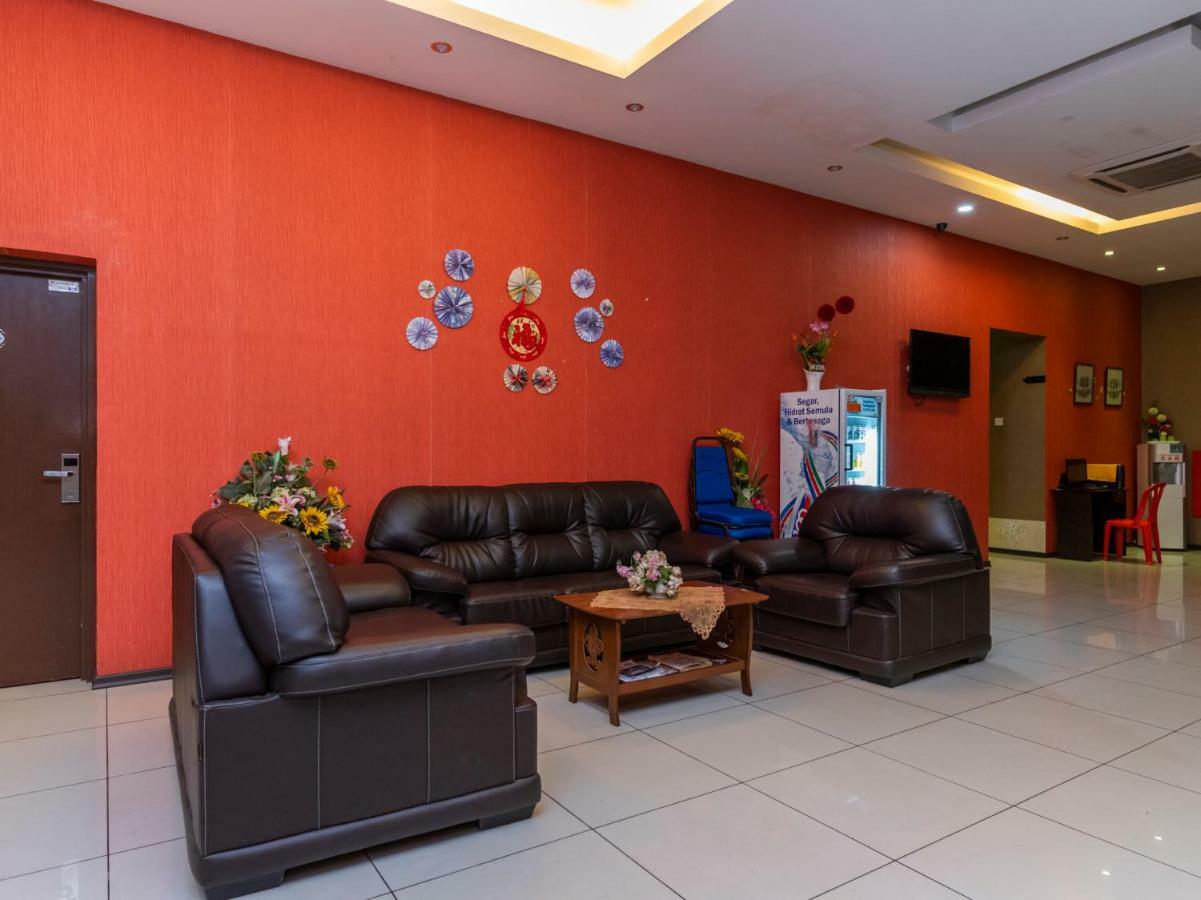 Remember Hotel Bukit Gambir Extérieur photo