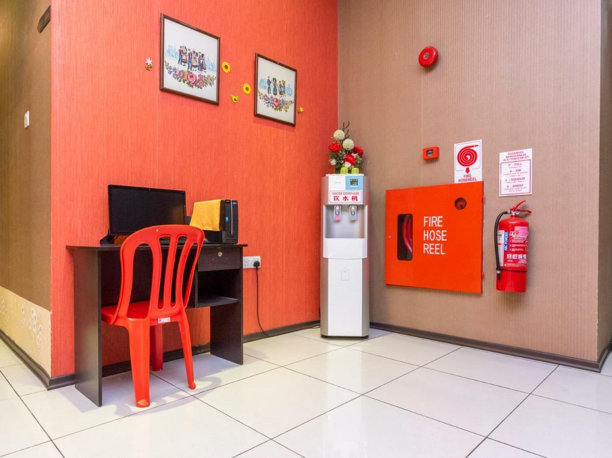 Remember Hotel Bukit Gambir Extérieur photo
