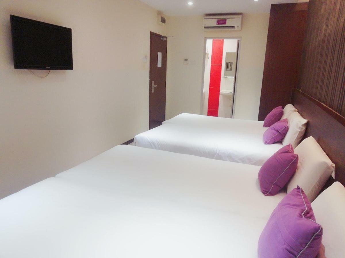 Remember Hotel Bukit Gambir Extérieur photo